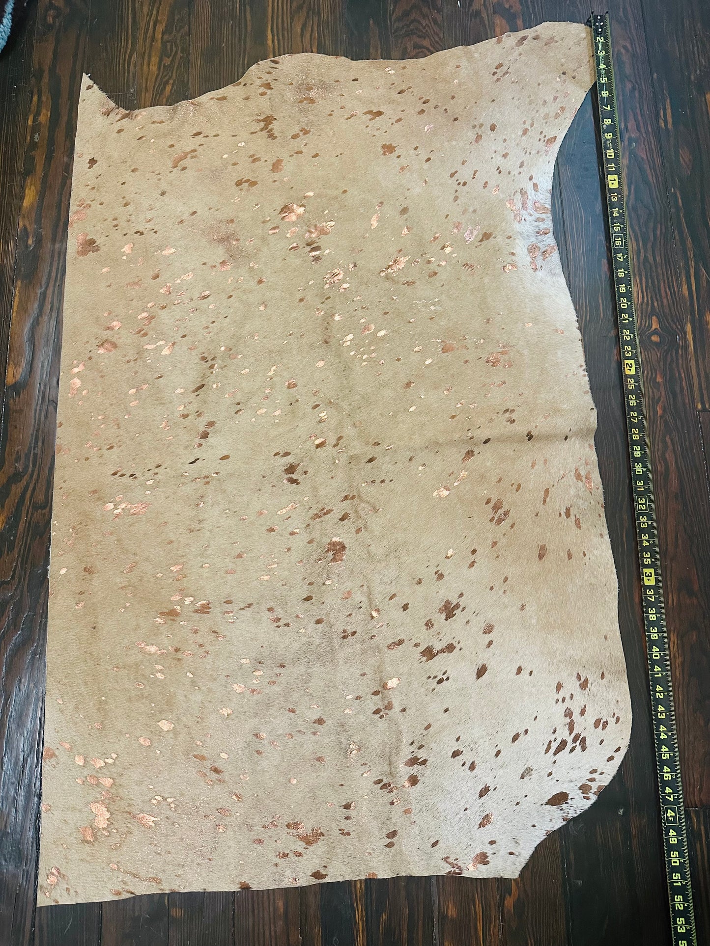 Tan Cowhide Quarter Hide